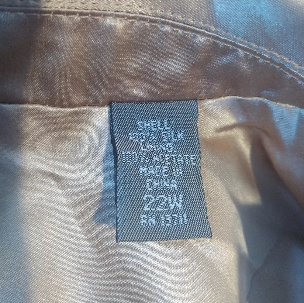 Kate Hill Woman 100 percent Gold Silk Blazer Plus Size 22W - Picture 6 of 9